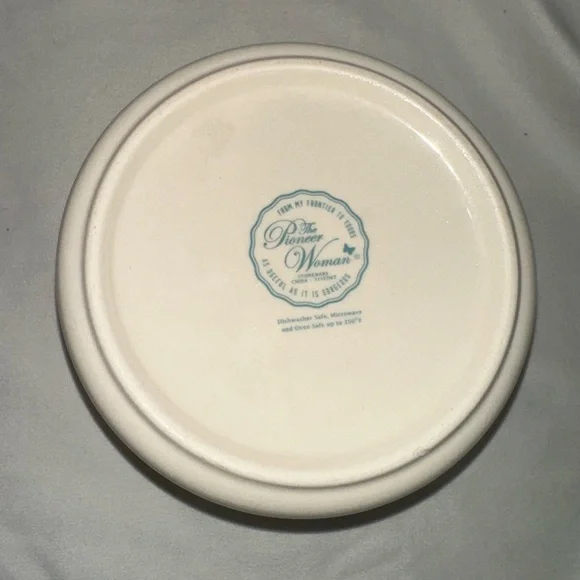 The Pioneer Woman Maze Set Of 3 Round Ceramic Nesting Bowls 2 With Lids - Picture 13 of 15